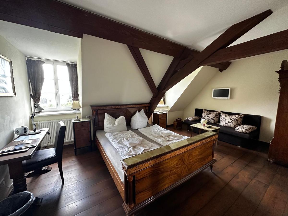 Hotel Garni Schloss Grochwitz Herzberg  Экстерьер фото
