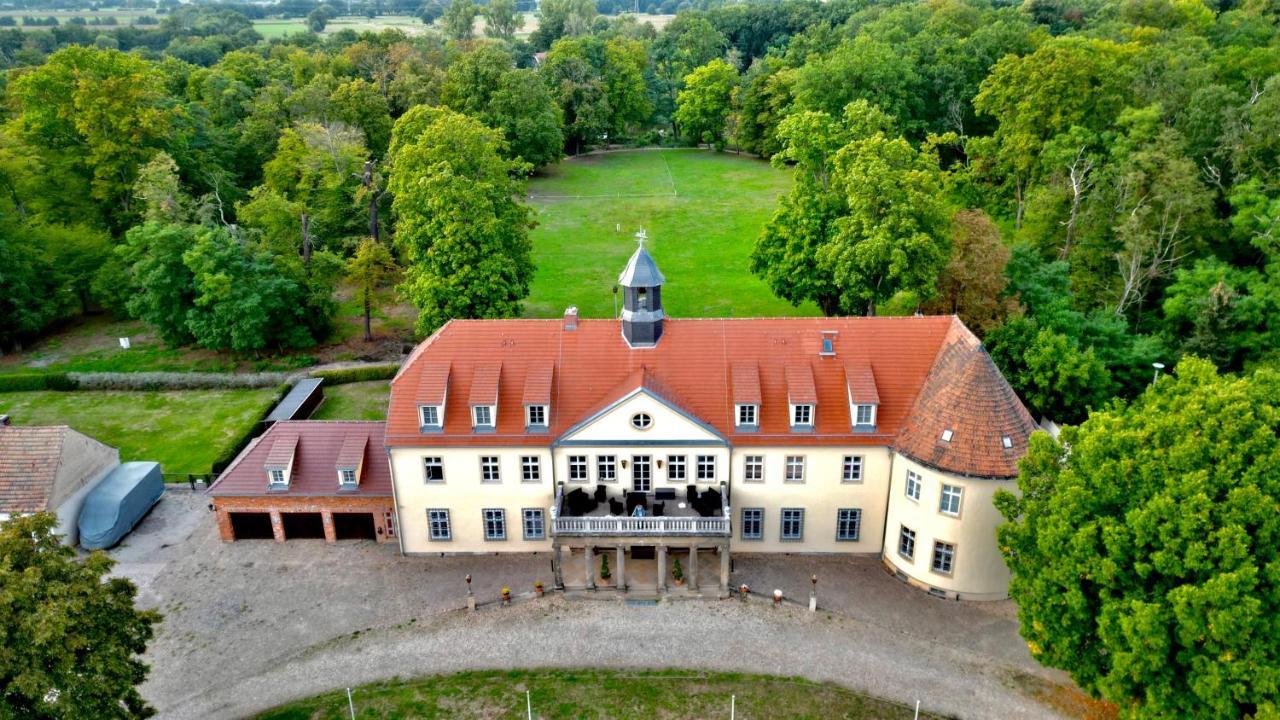 Hotel Garni Schloss Grochwitz Herzberg  Экстерьер фото