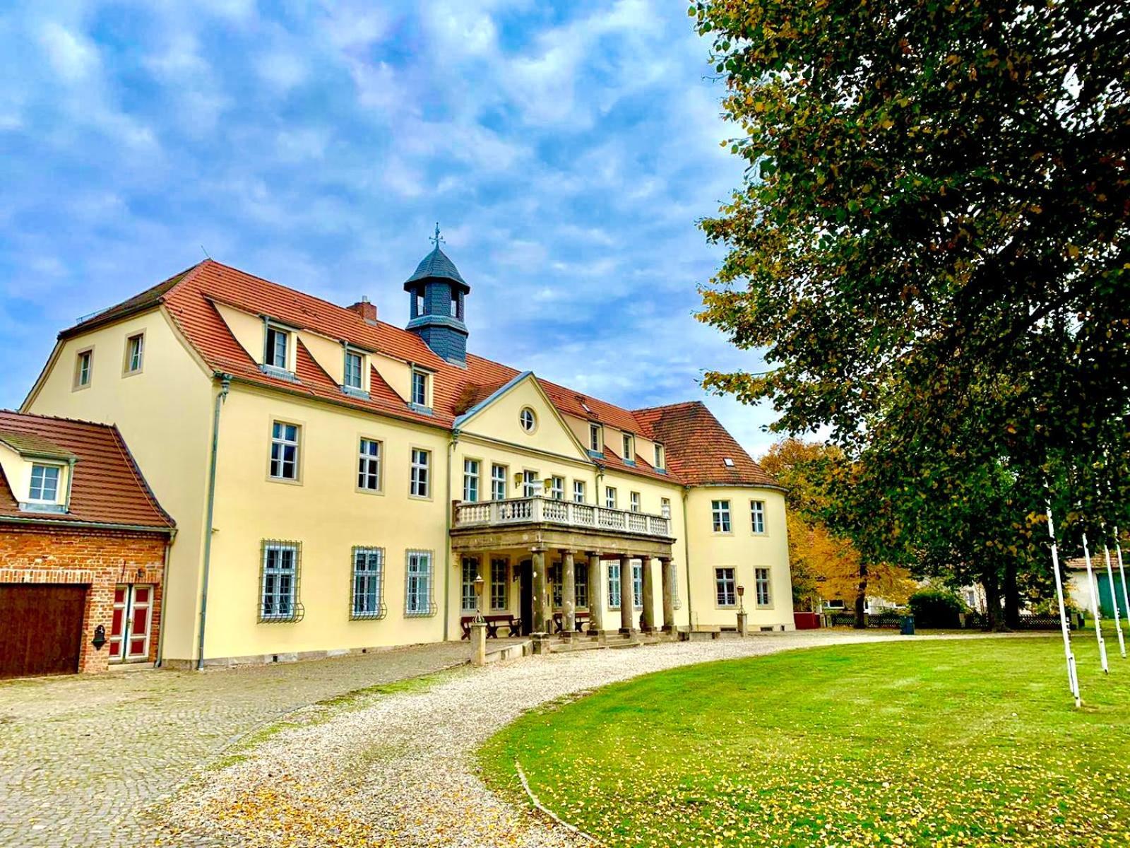 Hotel Garni Schloss Grochwitz Herzberg  Экстерьер фото